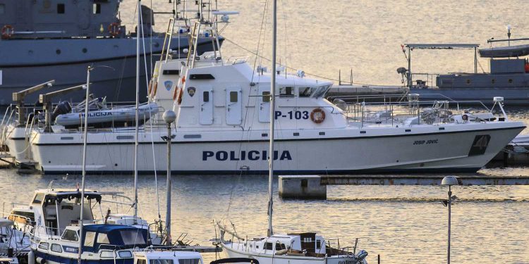 Kupači, oprez! Pet gliseraša kažnjeno zbog opasne vožnje uz obalu