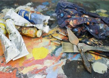 Likovni Krug ponovno spaja svijet u Dugom Ratu: 15. međunarodna kolonija okuplja umjetnike iz Hrvatske, BiH i Čilea