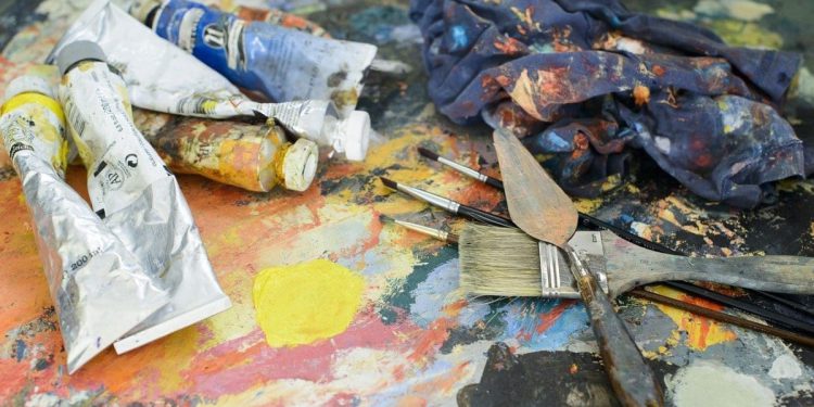 Likovni Krug ponovno spaja svijet u Dugom Ratu: 15. međunarodna kolonija okuplja umjetnike iz Hrvatske, BiH i Čilea