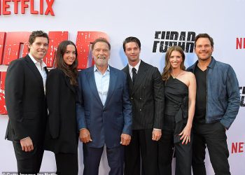 Ljubavno dijete Arnolda Schwarzeneggera Joseph Baena smrznuto s obiteljske fotografije s polusatama na premijeri