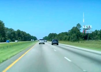 Ljudi u šest država vide misterioznu ‘vatrenu kuglu’ niz neba