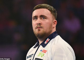 Luke Littler i Luke Humphries razbijeni su u šokiranom Svjetskom kupu pikadova izlaza u Frankfurtu s engleskim parom koji je na pozornici zavarao – proširivši mladićevo jadno vrijeme u Njemačkoj, nakon pritužbi na gomilu