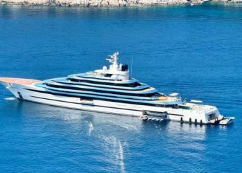 Luksuzna ljepotica: Superjahta Kaos, nasljednice Walmart carstva, usidrena pred Lokrumom