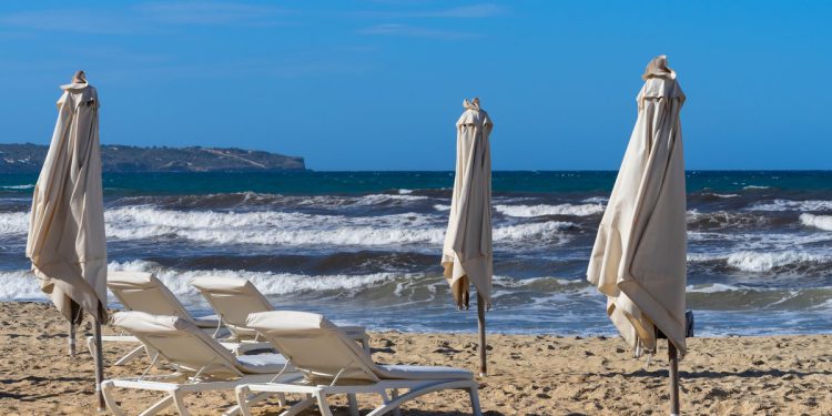 Majorka uklanja tisuće ležaljki s plaža nakon protesta protiv turizma