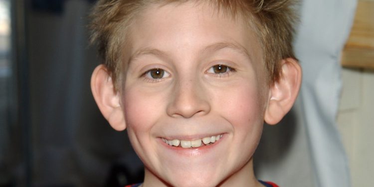 Malcolm u srednjem ponovnom pokretanju preinačuje naš omiljeni TV mali brat Dewey – ali iz prilično dobrog razloga