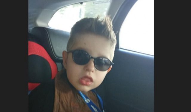 Maleni Jasmin iz Mostara vodi tešku životnu bitku i treba našu pomoć