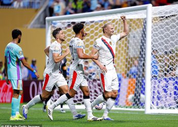Man City 6-0 Al Ain: Rayan Cherki postiže debi na ruti na Svjetskom kupu kluba, jer se muškarci Pep Guardiola kvalificiraju za 16. kolu s jednom igrom da bi se poštedjeli