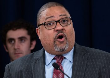 Manhattan da Bragg osvaja demokratsku primarnu nakon Trumpovog kaznenog progona