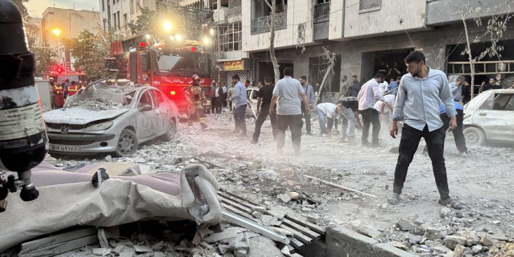 Mapirano: Kako su izraelski zrakoplovi prešli više od 1000 milja u regiji Tinderbox kako bi udarili Iran