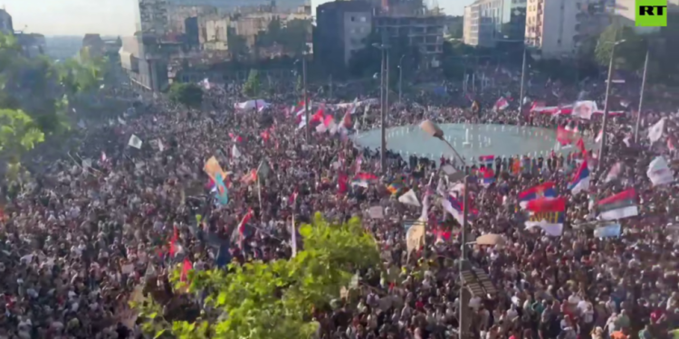 Masovni anti-GOVT prosvjedi pogodili su srpsku prijestolnicu (video)-RT World News