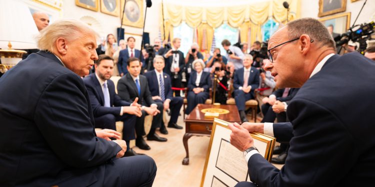 Merz kaže da ‘nema sumnje’ da su SAD i dalje predane NATO-u