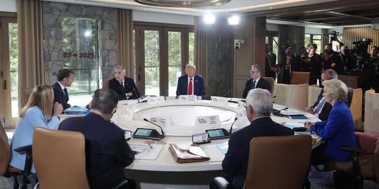 Meter o tome kako je Trump ponizio saveznike, ismijao Macrona i usprotivio se novim sankcijama Rusiji