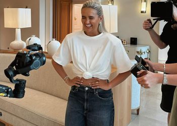 Molly -Mae Hague potvrđuje da će se sve vratiti za drugu sezonu dok ona i Tommy Fury ponovno postavljaju njihovu romansu – ali on se još uvijek neće pojaviti na kameri