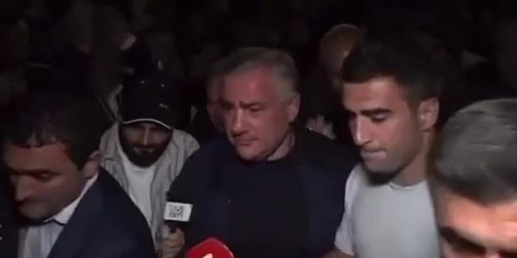 Moskva pažljivo nakon uhićenja rusko-armenskog milijardera-Kremlja-RT Rusija i bivšeg Sovjetskog Saveza