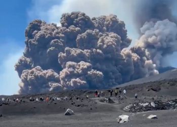 Mount Etna Erupcija ažuriranja uživo: Najviši aktivni vulkan u Europi u Italiji šalje turiste koji bježe