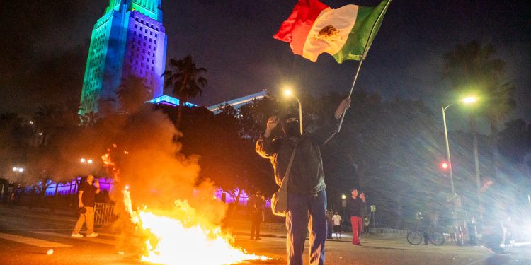 Nacionalna garda može pritvoriti nerede protiv leda u Los Angelesu, potvrđuje DHS