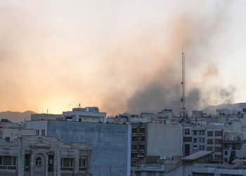 Najnovije: Izrael napada Arak s teškim vodom reaktora, kaže iranska državna TV