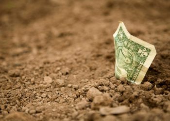 Nakon dva tjedna pada, dolar ojačao prema košarici valuta