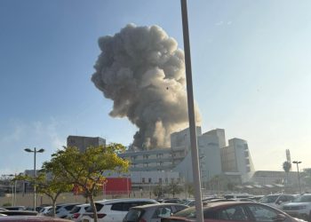 Nakon iranskog pogotka bolnice, Izrael tvrdi da će pojačati napade