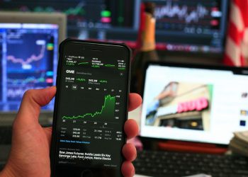 Nakon odluke o primirju cijene dionica porasle, dok su cijene nafte oštro pale