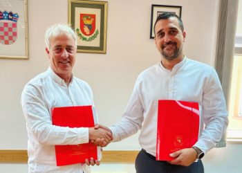 Nakon pet mandata: Nardelli predao ključeve Općine, Miloslavić spreman za izazove