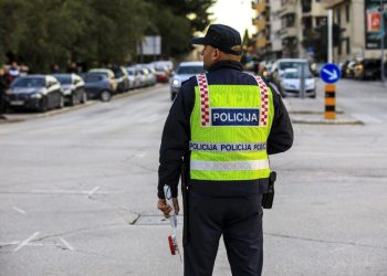 Nalet automobila na pješaka u Splitu: Policija hitno traži svjedoke!