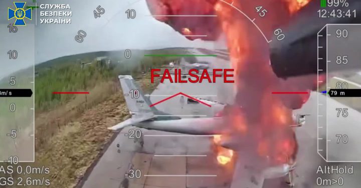 Napad na ruske nuklearne bombardere zarobljene u novim snimkama bespilotnih letjelica u Ukrajini | Vijesti