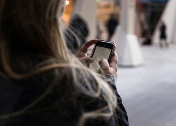 ‘Nikad neću tražiti ljubav online’, a onda je upoznala muža na katoličkoj aplikaciji