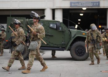 Noem brani Trumpovu odluku da pošalje Nacionalnu gardu u Los Angeles
