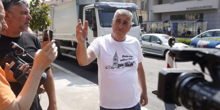 O smeću pred zgradom Županije splitsko-dalmatinske oglasila se pročelnica Vuković, evo što je poručila