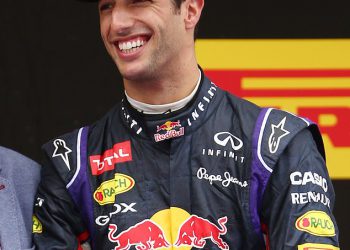 Obožavatelji Aussie F1 zvijezde Daniel Ricciardo okreću se preko objave na društvenim mrežama: “Sigurno vam ne treba novac koji loše”
