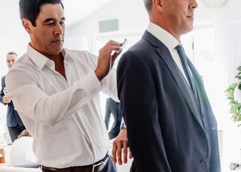 Obožavatelji su šokirali jednu ogromnu razliku između zvijezde kuće i gostovanja Jamesa Stewarta i njegovog identičnog blizanca – pa možete li je uočiti?