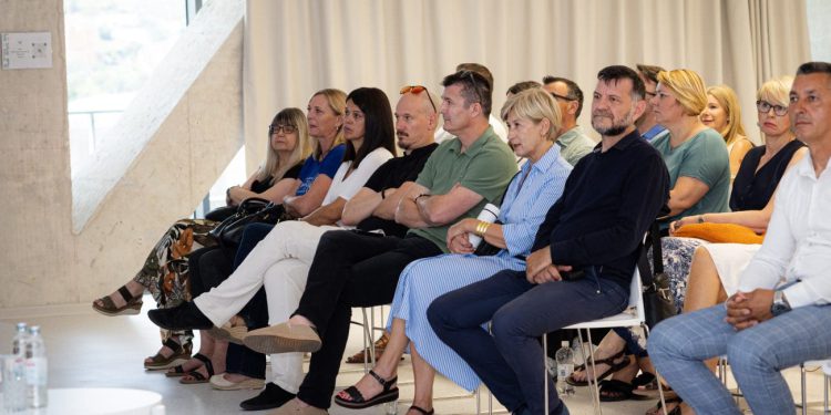 Obrtnička komora Split organizirala Skup – “Modularna nastava u strukovnom obrazovanju”