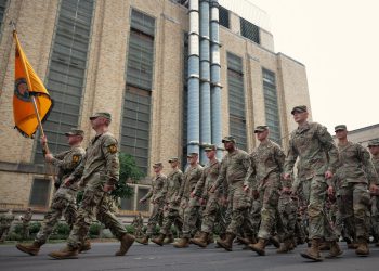 Očekuje se da će milijuni prisustvovati prosvjedima “bez kraljeva” tijekom Trumpove vojne parade