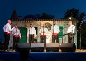 Održan 22. Susret klapa u Povljani – Večer klapske pjesme, tradicije i glazbene emocije