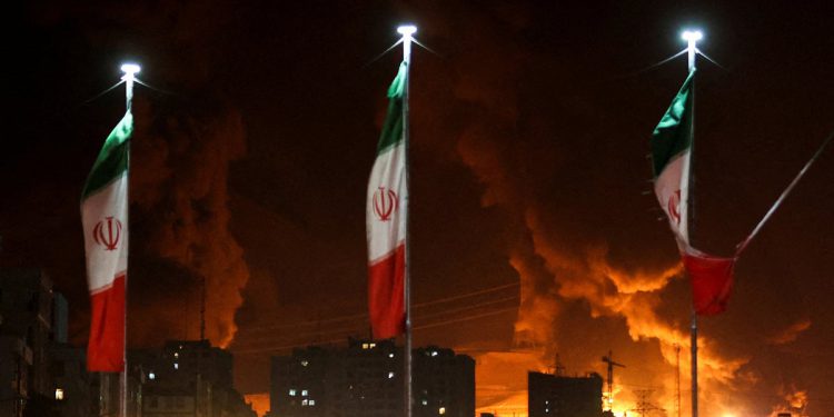 Ono što Trump mora odlučiti u svom dvotjednoj stanki o izrael-iranskom sukobu