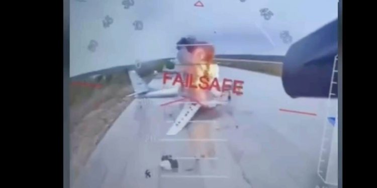 Operacija SpiderWeb: Ukrajinski trijumf drona je udarac protiv Rusije koji će podjednako sablažiti prijatelja i neprijatelja