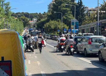 Osoba pala s električnog romobila, stigla hitna pomoć!