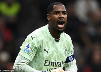 Otkriven je Mike Maignan ‘Stav na Chelsea Move’ dok Enzo Maresca cilja na Milansku zvijezdu s ocjenom od 25 milijuna funti kao Robert Sanchez nadogradnju