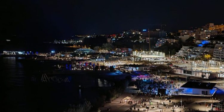 Ovako Žnjan izgleda u noći svečanog otvorenja