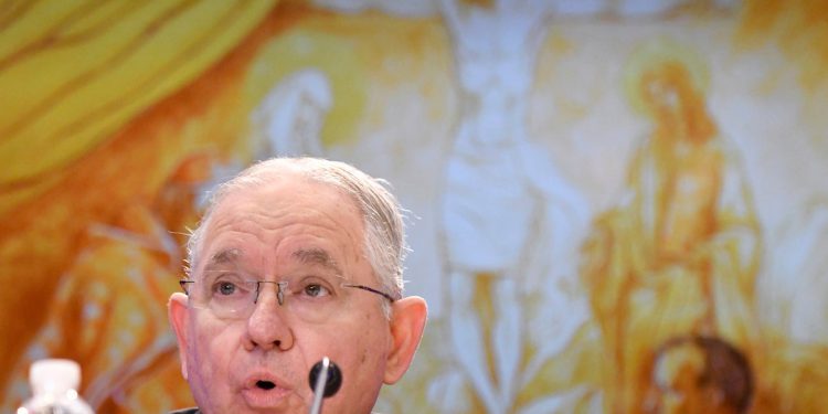 ‘Ovo nije politika, to je kazna’: La Nadbiskup slama Trumpov imigracijski plan