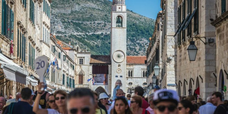 PRVI U HRVATA Dubrovnik aktivirao Zonu posebnog prometnog režima oko povijesne jezgre