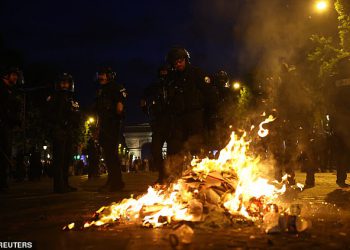 PSG ‘Barbari’ suza Pariz Opakina: 294 Uhićeno i 205 ljudi ozlijeđeno, sa 17-godišnjakom ubijenih, u proslavama Lige prvaka … kao gradski nosači za više kaosa na večerašnjoj paradi