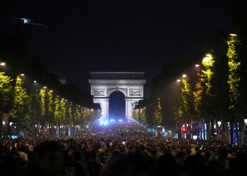 PSG sukobi vidi stotine uhićenih u Parizu dok navijači slave pobjedu Lige prvaka