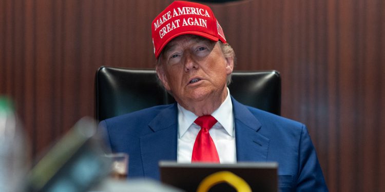 Pakistan hvali Trumpa zbog mira u Indiji, osuđuje ga za Iranske udare