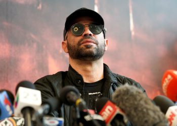 Pet ponosnih vođa dječaka tužuje Doj za 100 milijuna dolara tijekom svog progona 6. siječnja