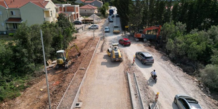 Petrčane bez vode! Tijekom radova do ponovne uspostave vodoopskrbe, uvodi se cisterna s vodom za ljudsku potrošnju