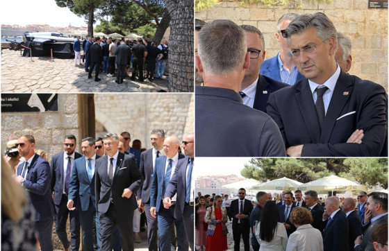 Plenković na Trgu oružja razgledao moderni električni gliser: ‘Ovim je Dubrovnik pozicioniran na posebnu mapu svijeta!’ (FOTO/VIDEO)