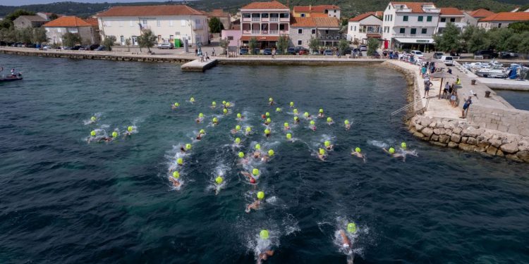 Plivački maraton „Otok ljubavi 2025.”