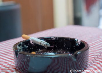 Počinje novčano kažnjavanje za kršenje zabrane pušenja u BiH, evo koliko će iznositi kazne